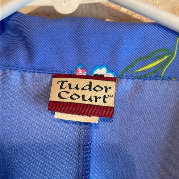 Vibrant Blue Patterned Sport Coat with Classic Lapel - Picture 2 of 5